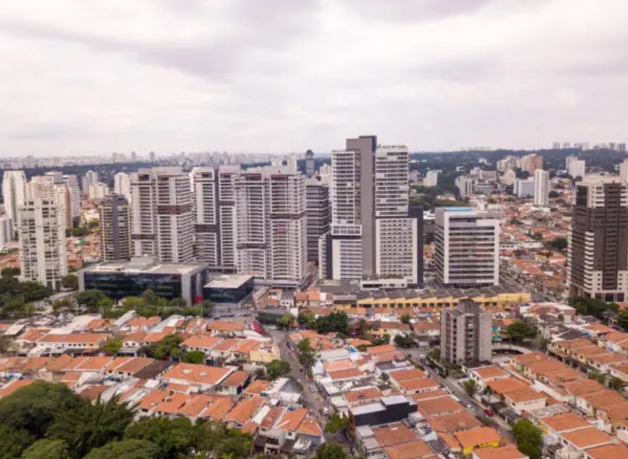 pedrovazpaulo real estate investment