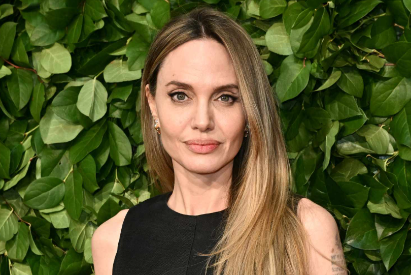 Angelina Jolie Net Worth