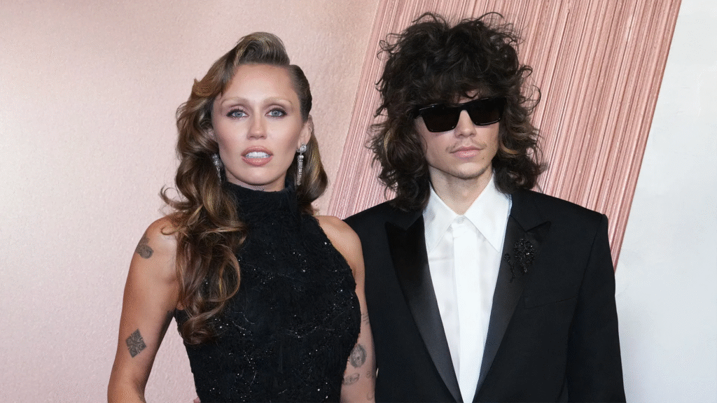 miley cyrus boyfriend